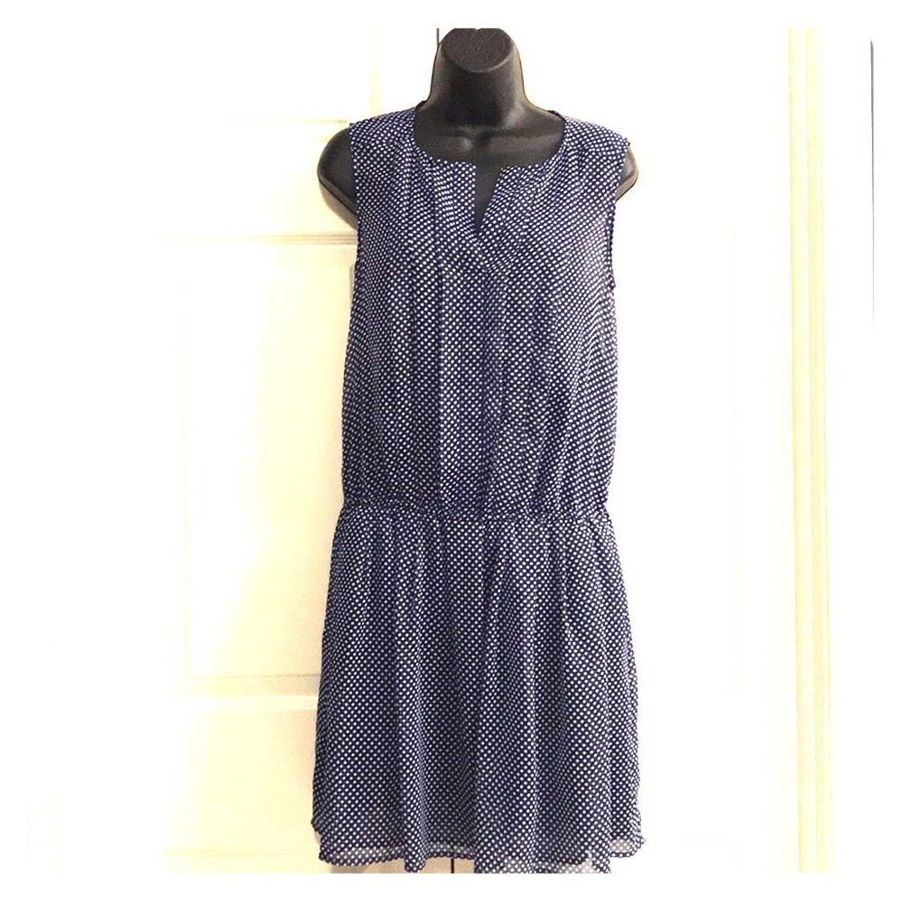 Sleeveless, small polka dot print dress by QMack